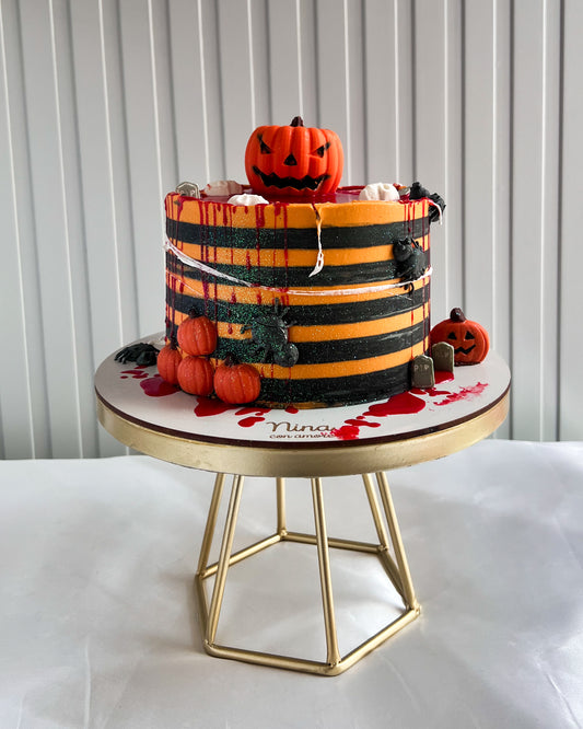 HALLOWEEN CAKE