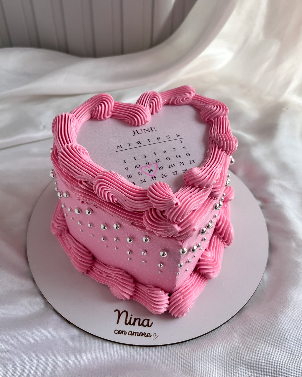 BURNING CAKE - Rosada + Perlas Plateadas