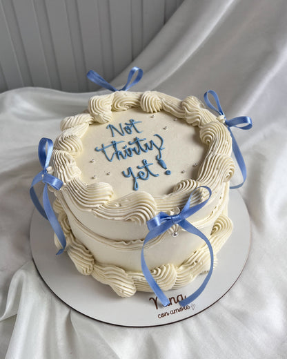 VINTAGE CAKE BLANCO - Lazos Azules