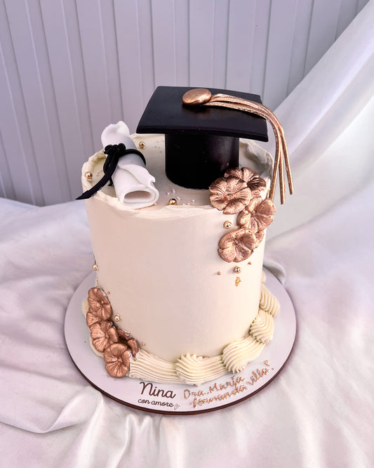 GRADUATION CAKE - Diploma y Birrete, Flores Doradas