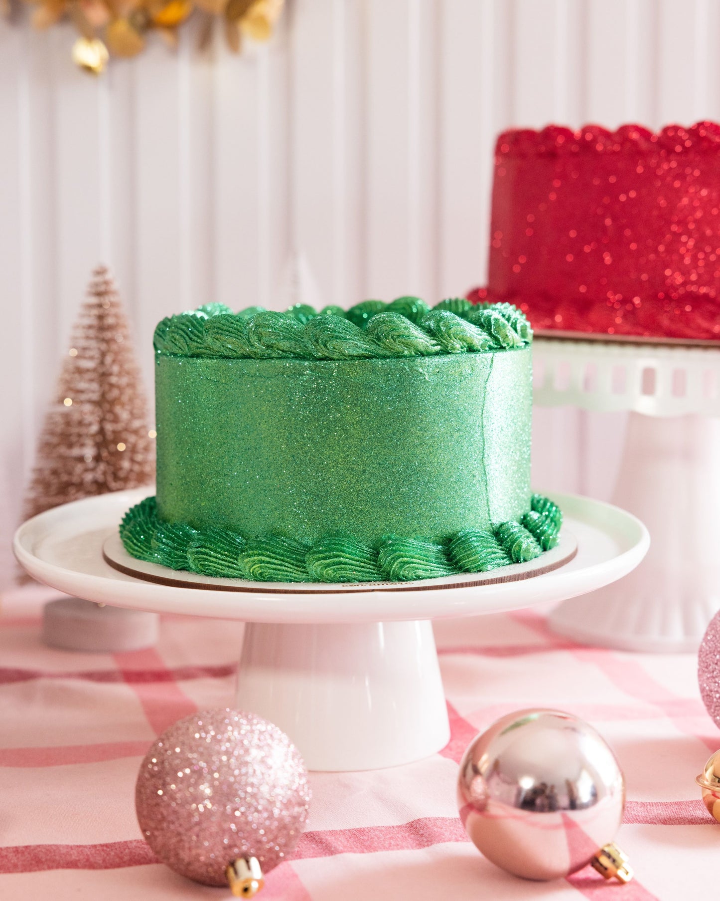 GREEN CHRISTMAS GLITTER CAKE