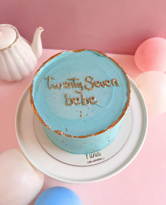 MINIMALIST CAKE AZUL CELESTE