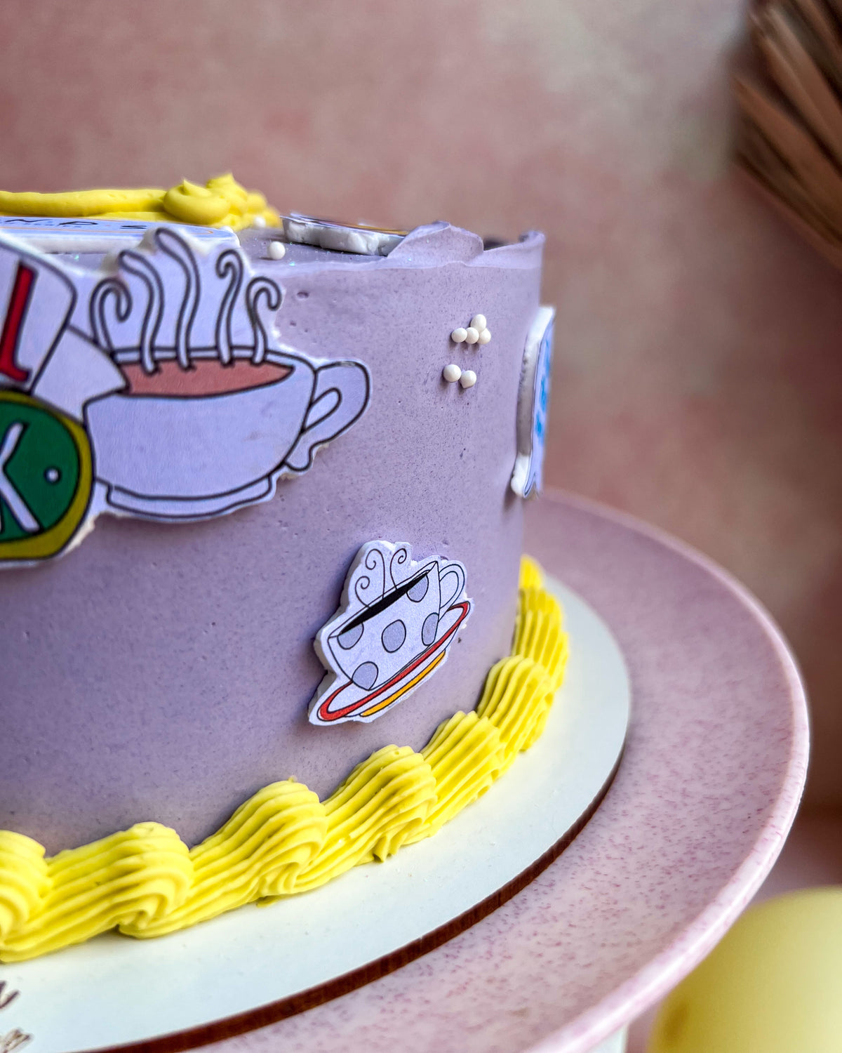 FRIENDS CAKE